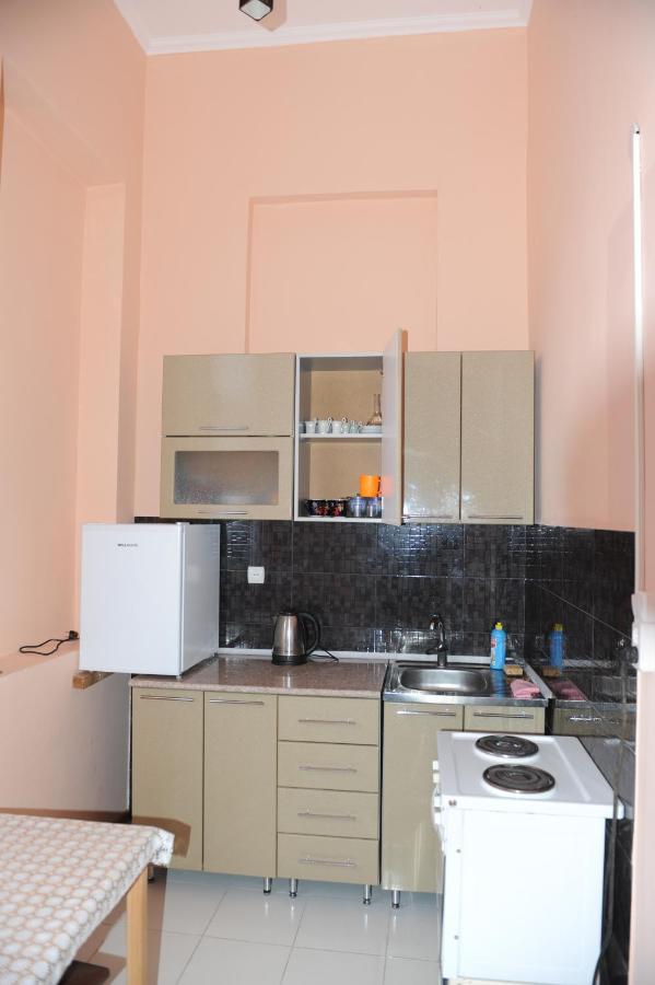 Apartment On Prospekt Mira 71 Sukhumi Exterior foto
